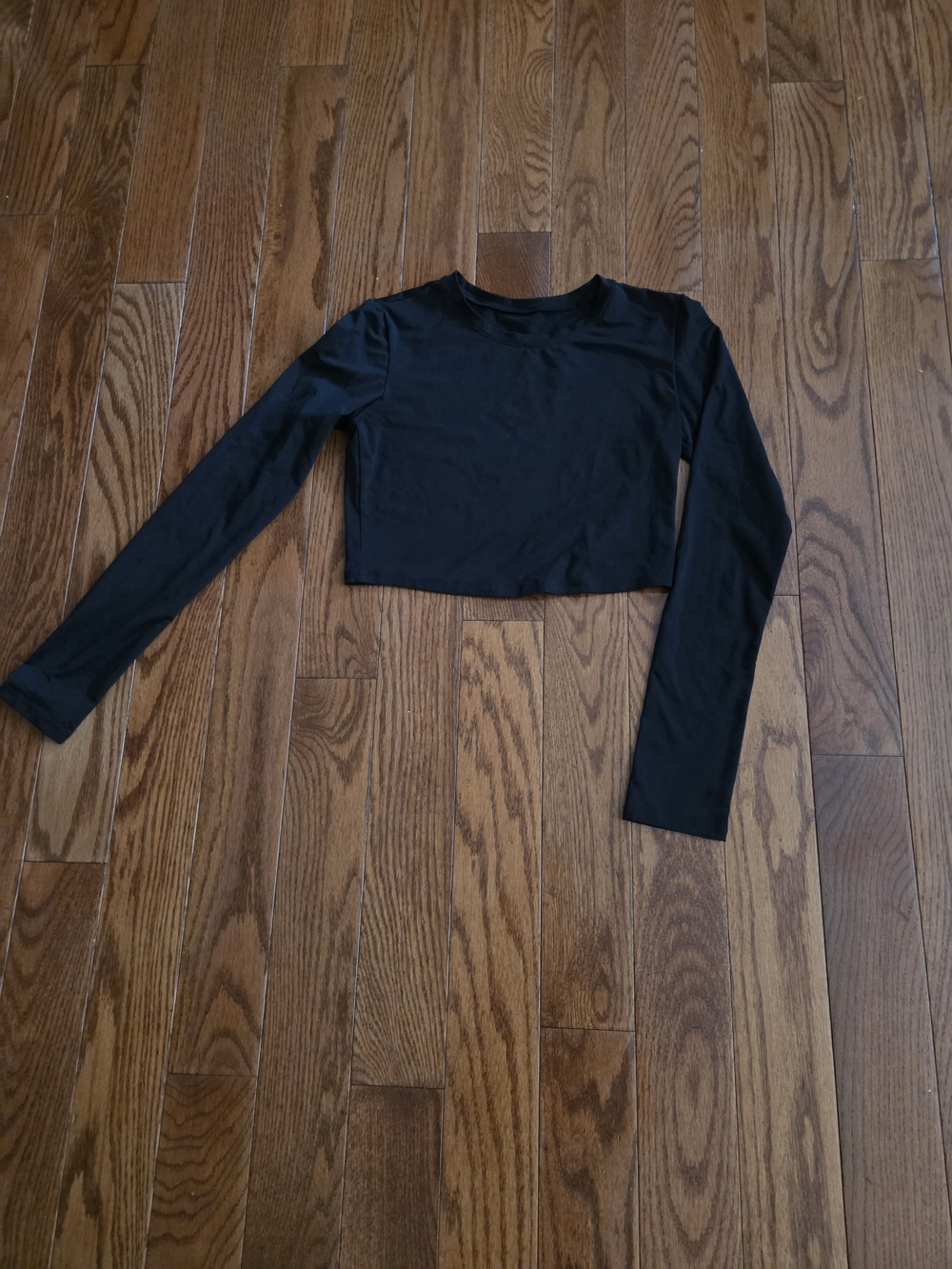 Alo Yoga Black Long-Sleeve Cropped Women's Top